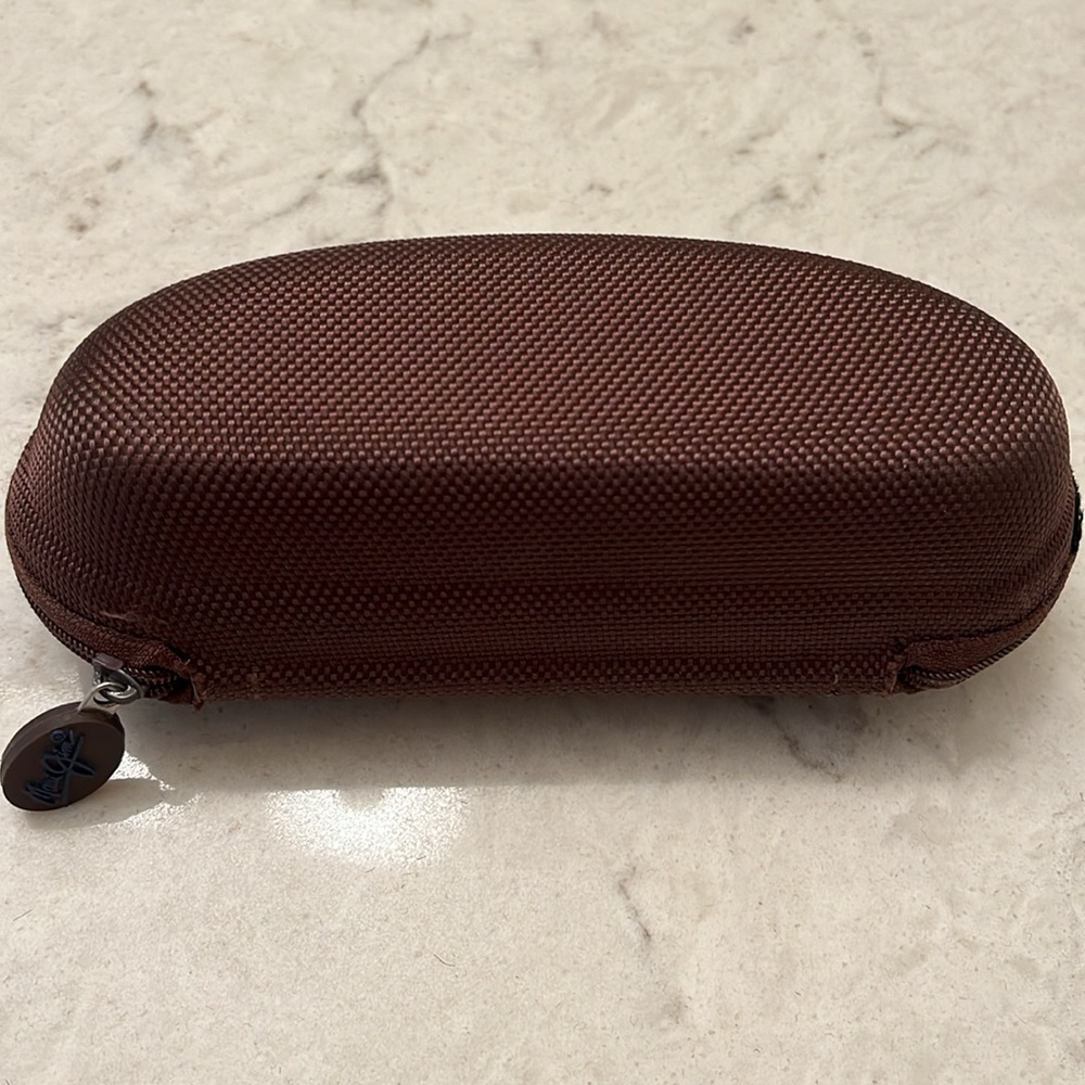 Sunglass case - Picture 3 of 5